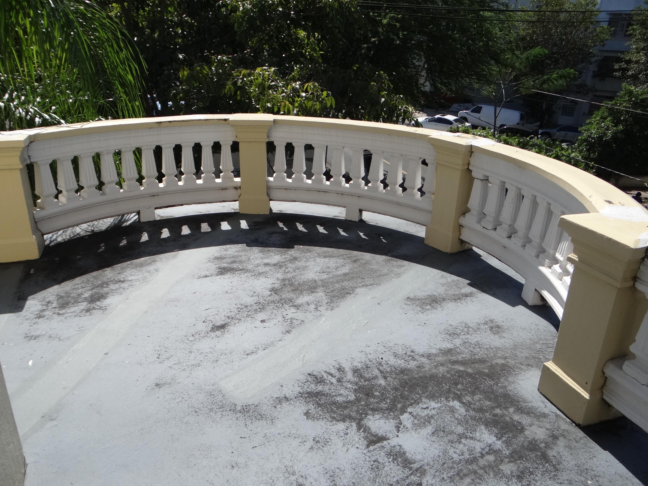 Casa La Giralda - Avenida Miramar, esquina calle Marti 651 - San Juan (Miramar) - 2014 00035